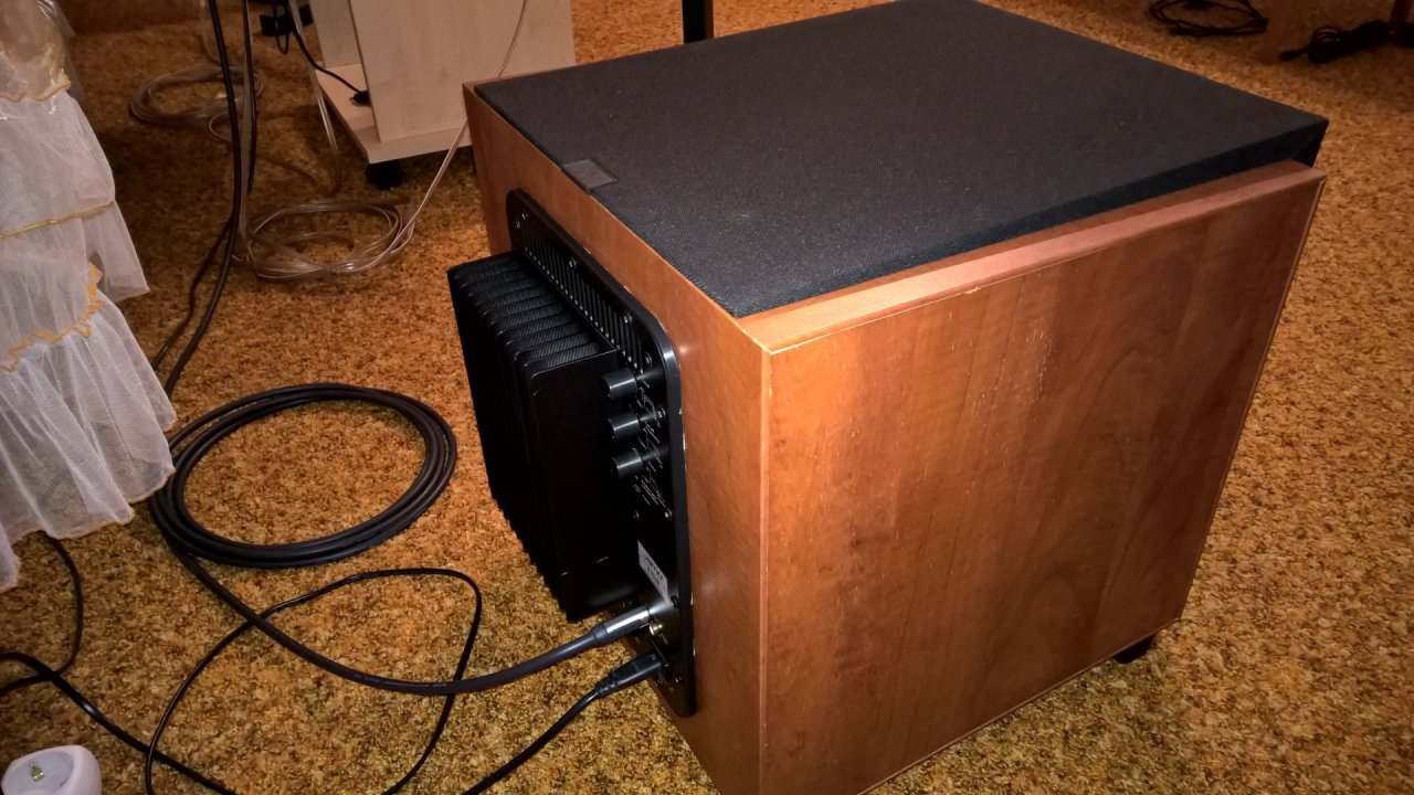 jamo e7 subwoofer