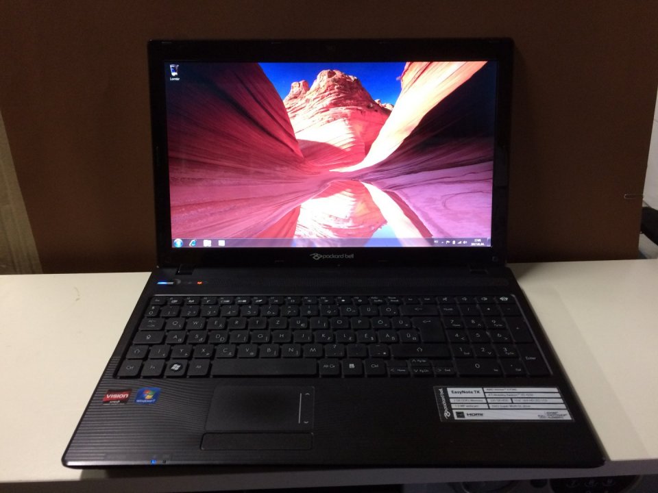 Packard bell pew96 ár