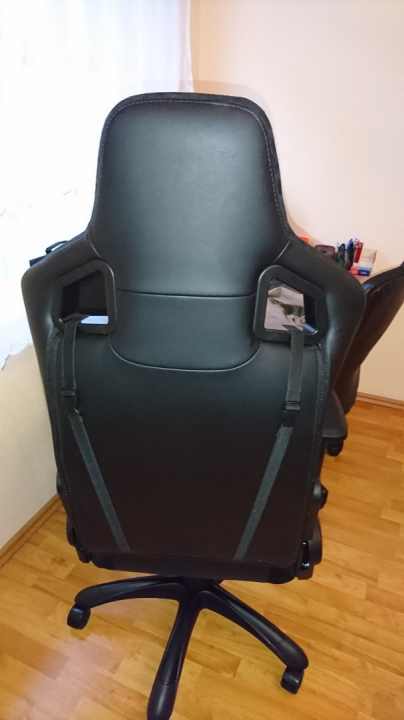 Noble Chairs Epic Series Gaming Chair BLACK - HardverApró