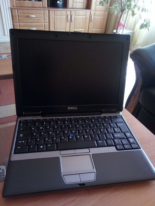 Dell inspiron m5010 не включается