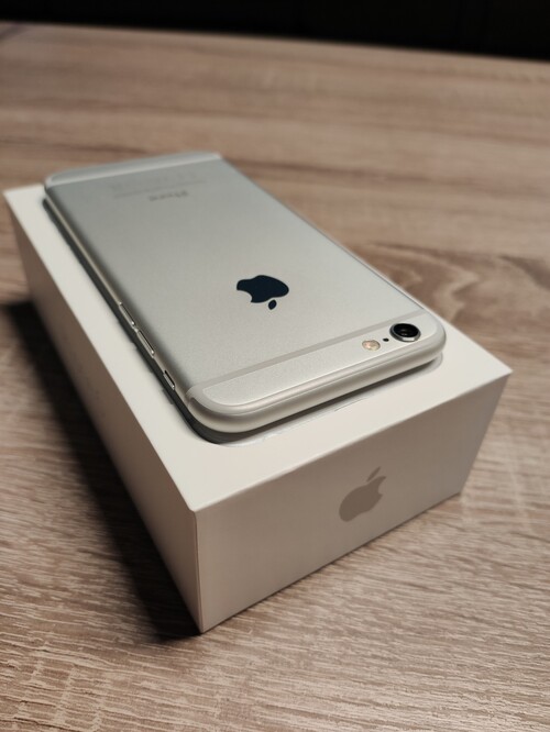 セール通販店 iPhone 6 Silver 16 GB docomo | www.hexistor.com