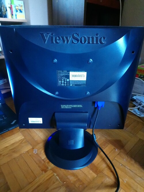 Viewsonic va903b не включается монитор